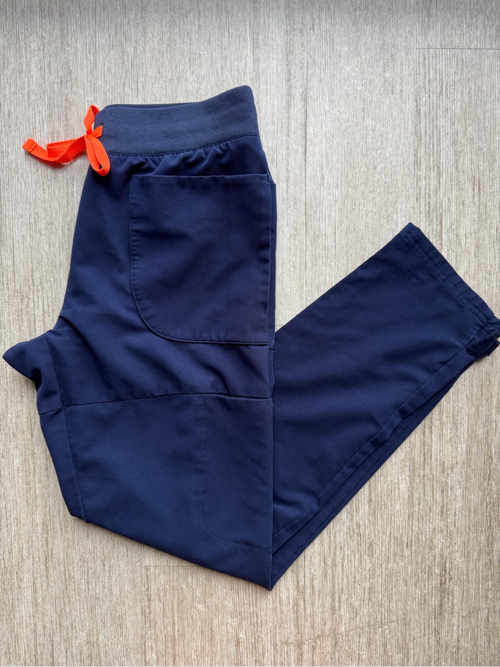 Figs Catarina Scrub Top XS and Limited Edition Nepal Scrub Pants XSP, Navy - Picture 12 of 16
